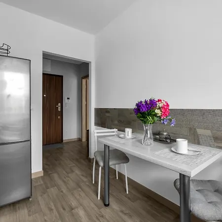Apartman Modern 1br In Bemowo - Parking & Workspace - By Rentujemy